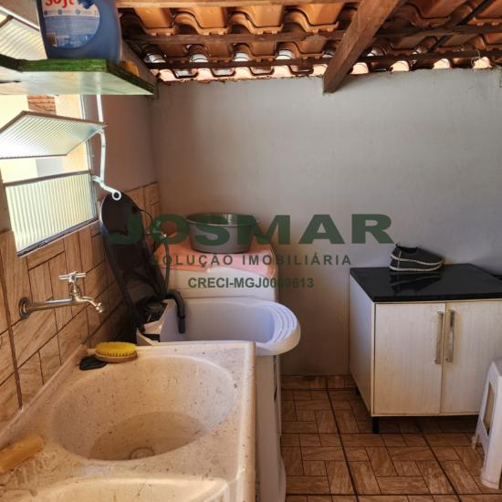 Lavanderia coberta separada